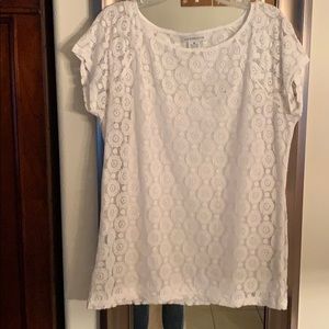 Liz Claiborne Size M White Lace Short Sleeve